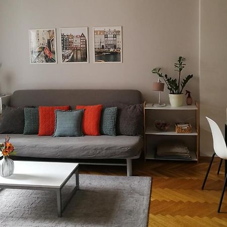 Centrum11 Pécs Zewnętrze zdjęcie