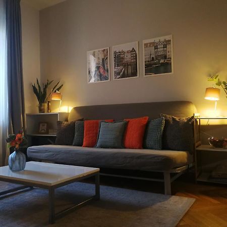Centrum11 Pécs Zewnętrze zdjęcie