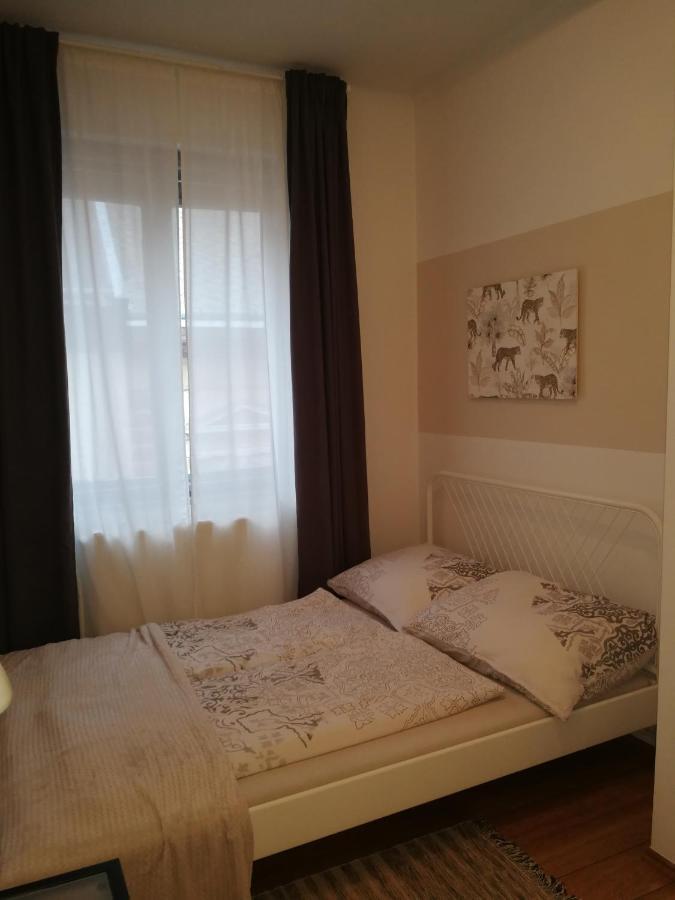 Centrum11 Pécs Zewnętrze zdjęcie